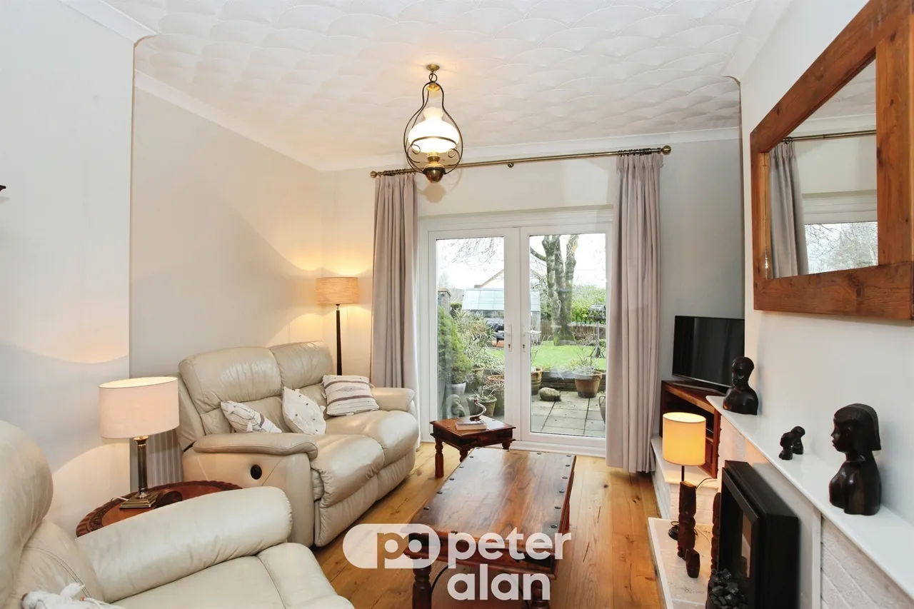 Club Road, Pontypool, NP4, photo 11