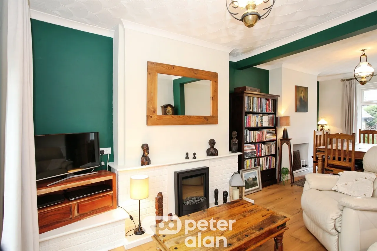 Club Road, Pontypool, NP4, photo 12