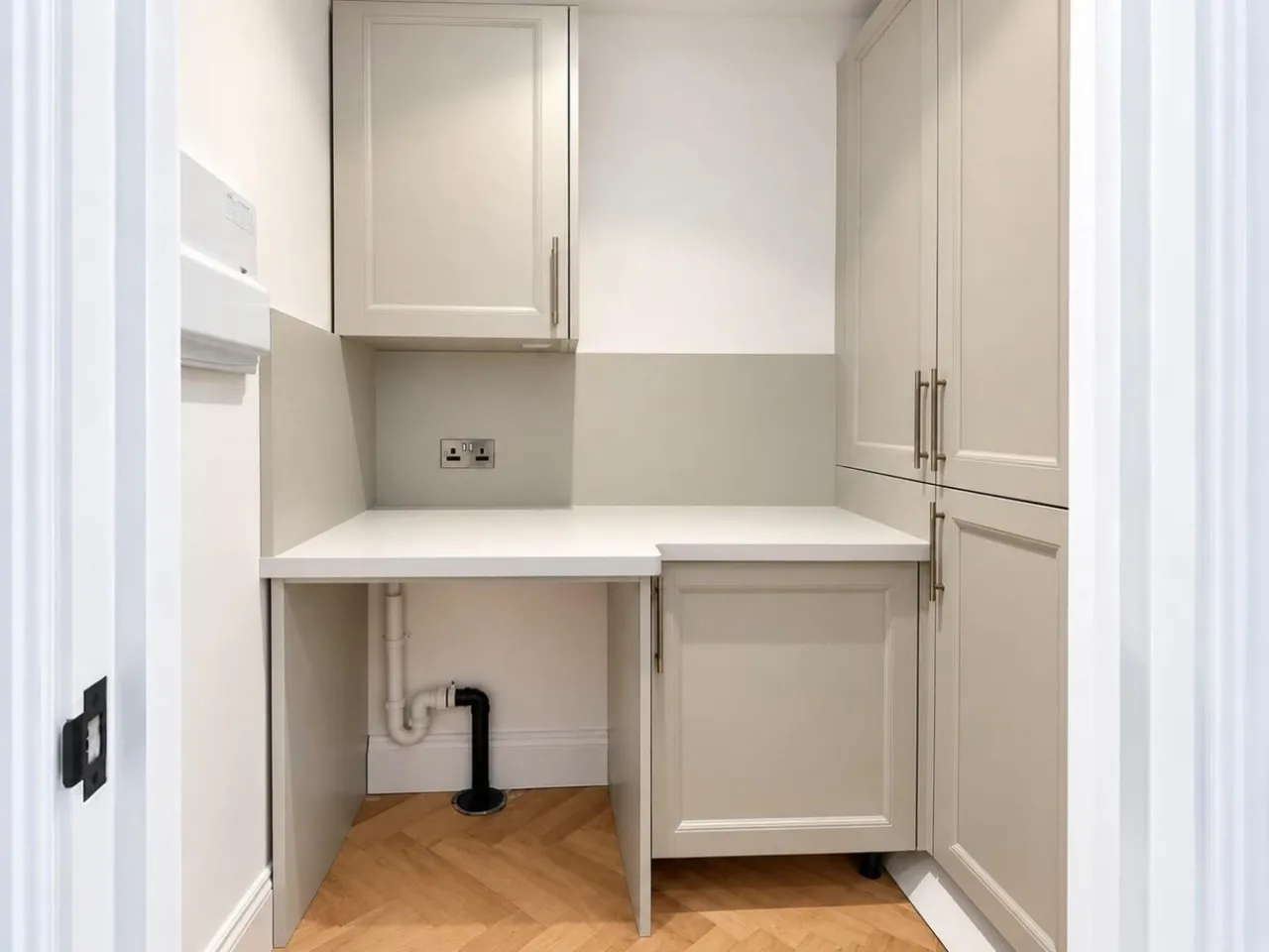 Hazelwood Avenue, Morden, SM4, photo 15