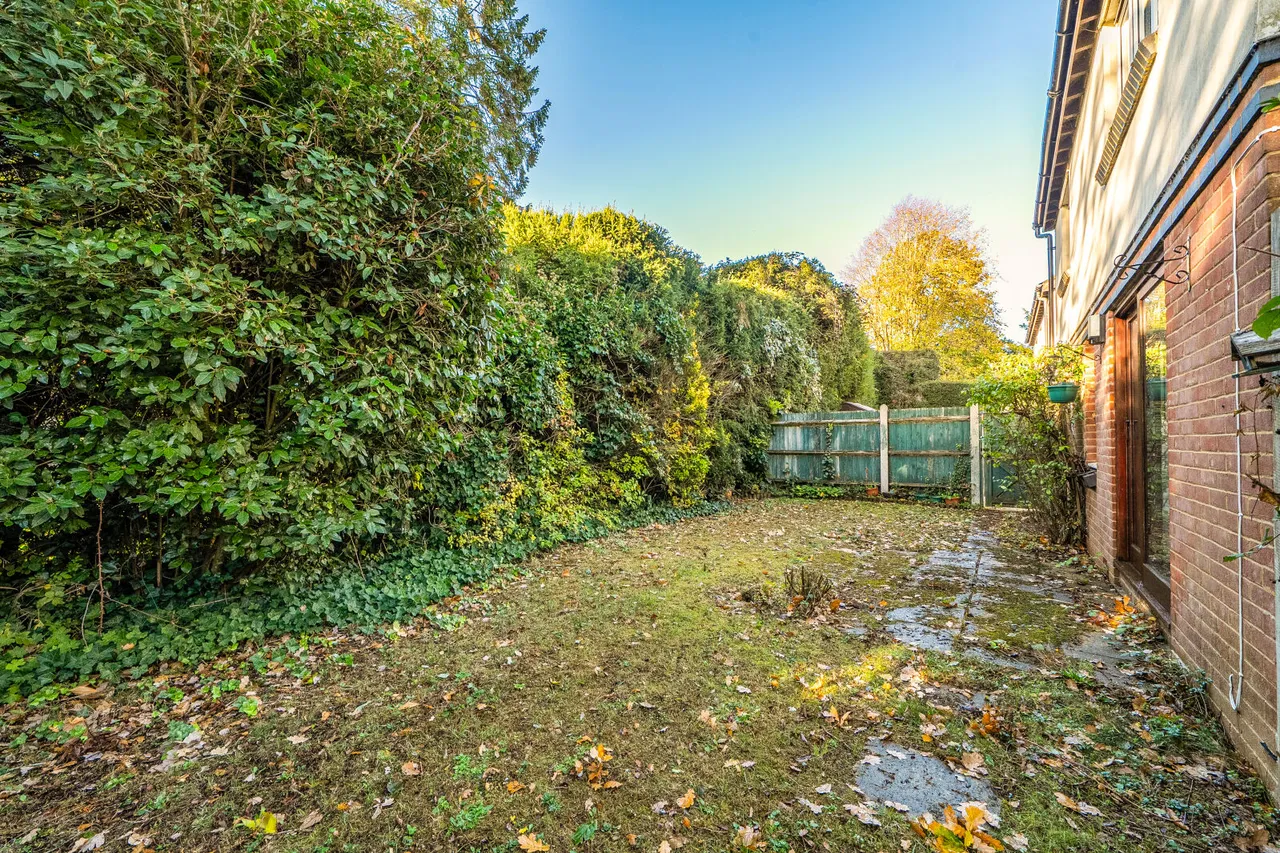 Walker Close, Woodcote, RG8, photo 17