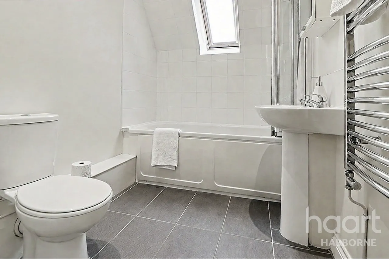 St Augustines Road, B16, photo 9