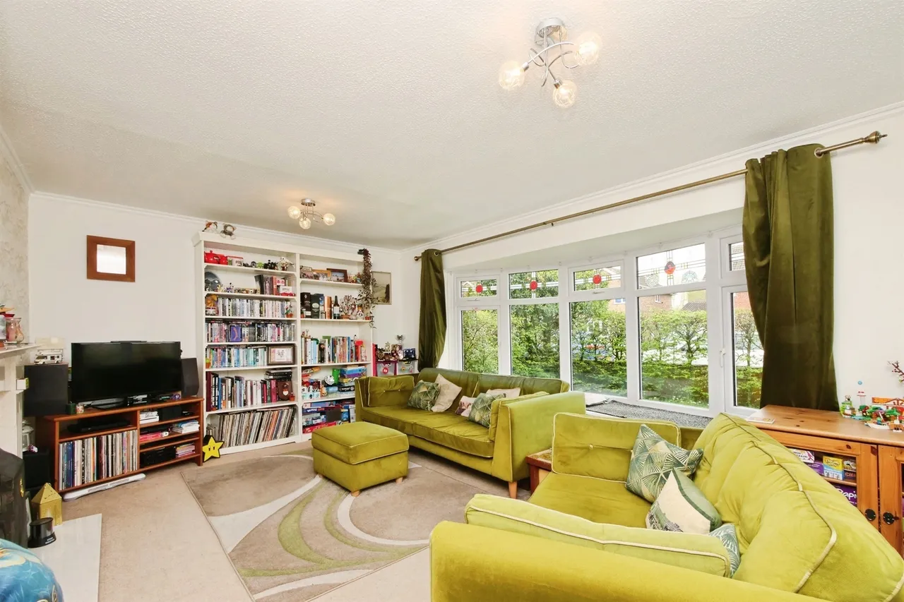 4 bed house for sale — Greenshaw Drive, Haxby, York