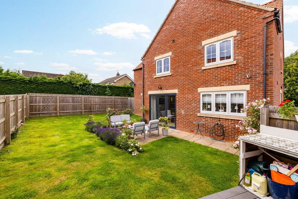 Grantham Road, Ropsley, NG33, photo 30