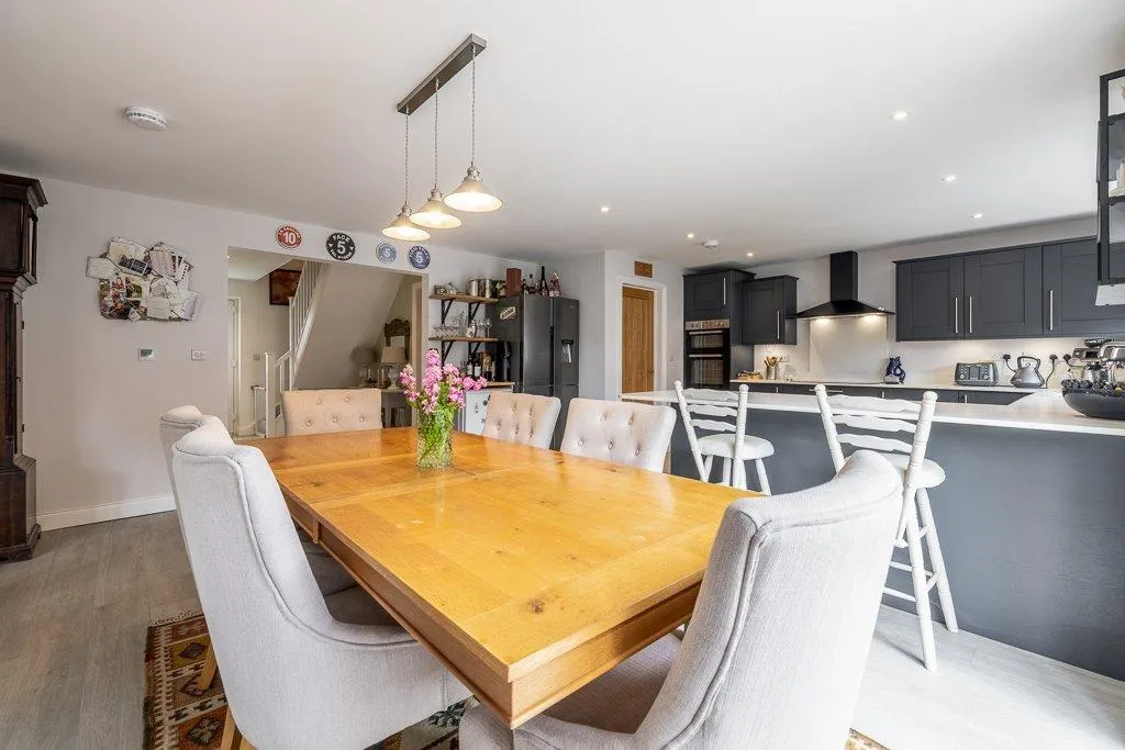 Grantham Road, Ropsley, NG33, photo 13