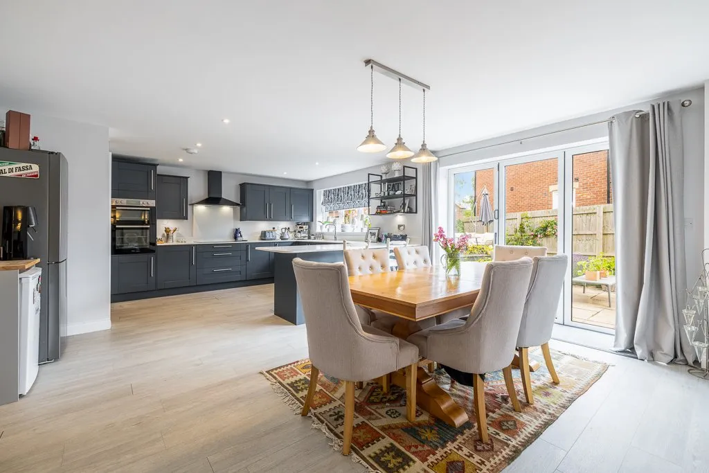 Grantham Road, Ropsley, NG33, photo 4