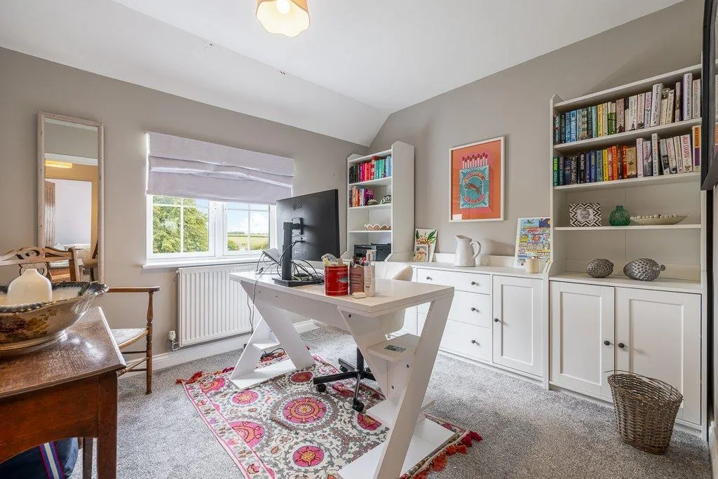 Grantham Road, Ropsley, NG33, photo 24