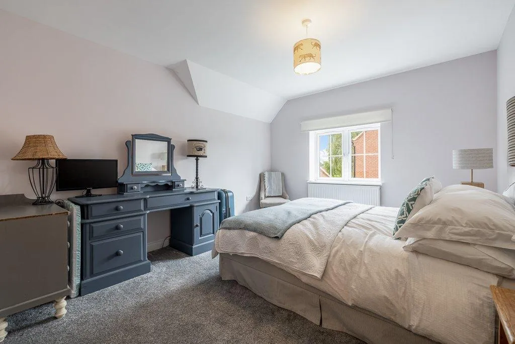 Grantham Road, Ropsley, NG33, photo 20