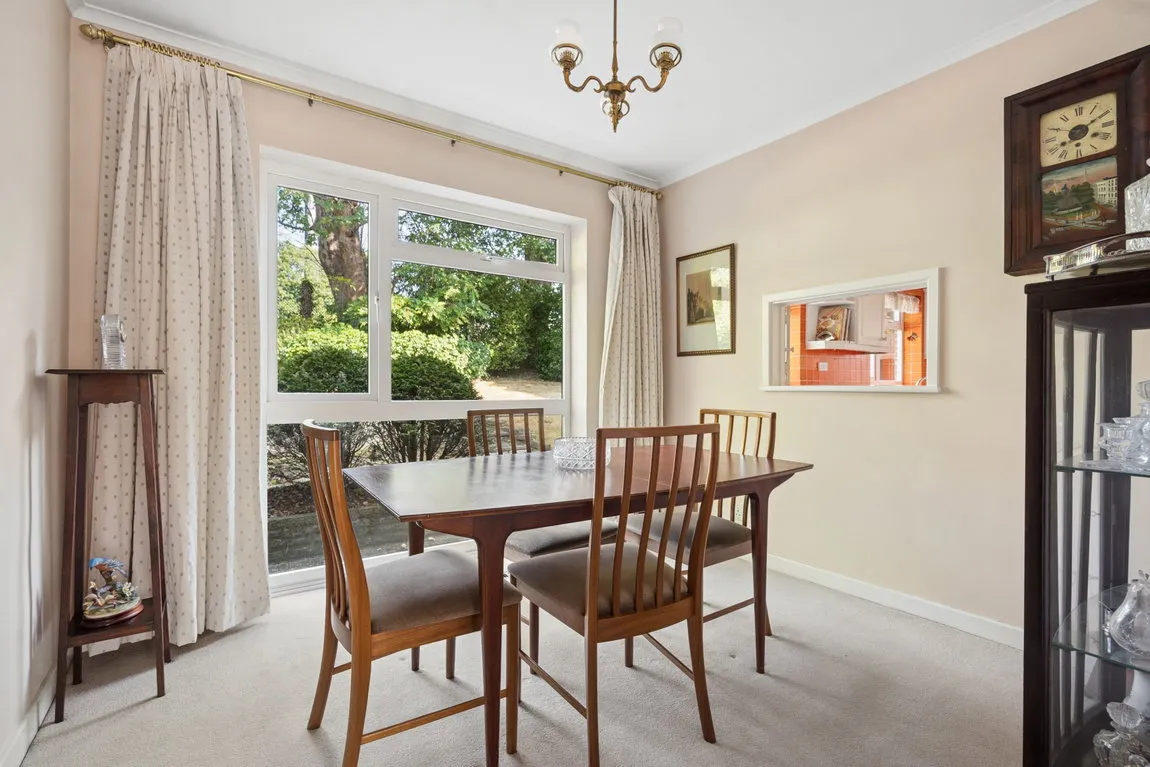Little Hill, Heronsgate, WD3, photo 4