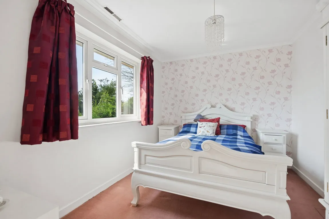 Little Hill, Heronsgate, WD3, photo 9