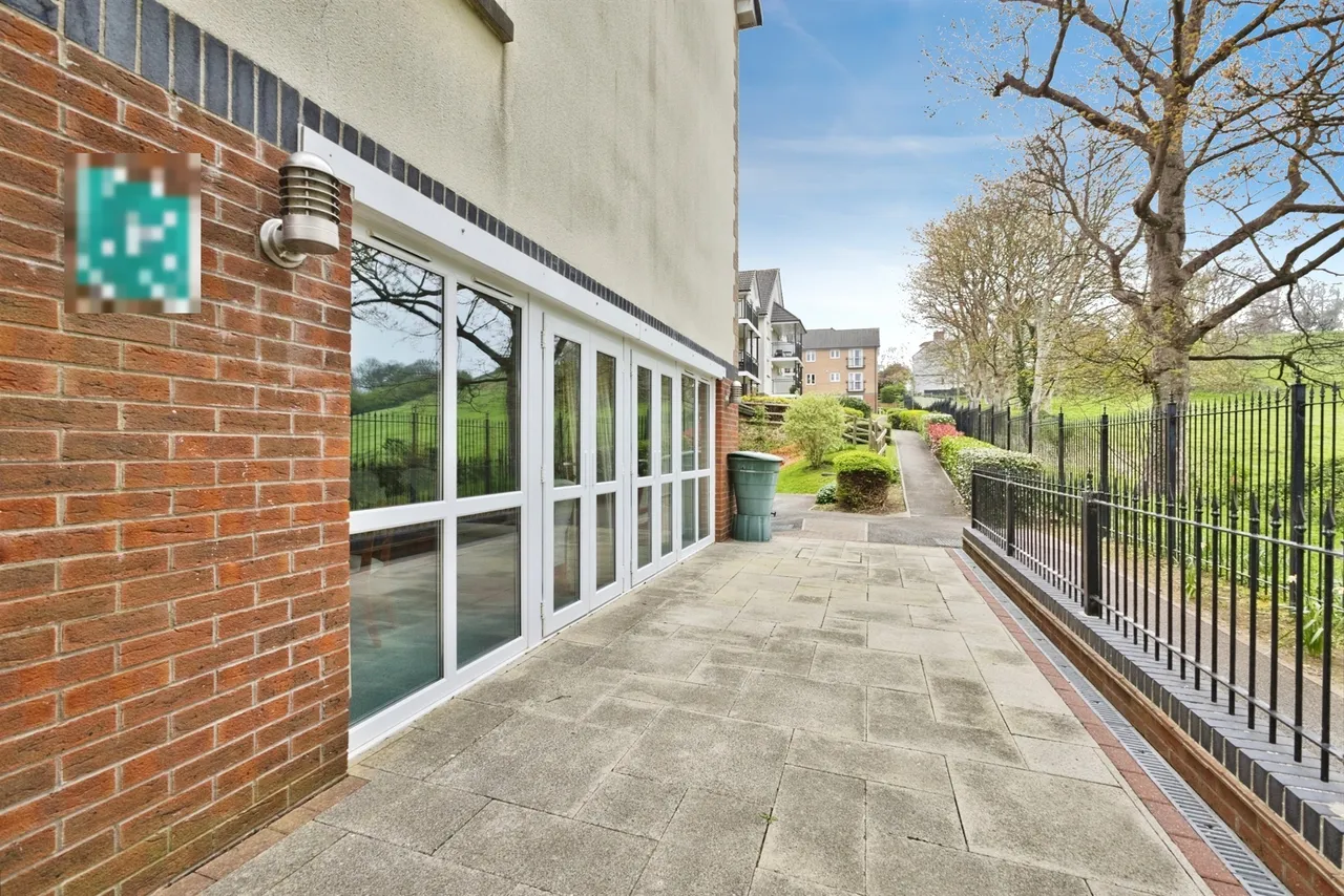 Wyndham Court, Yeovil, BA21, photo 8