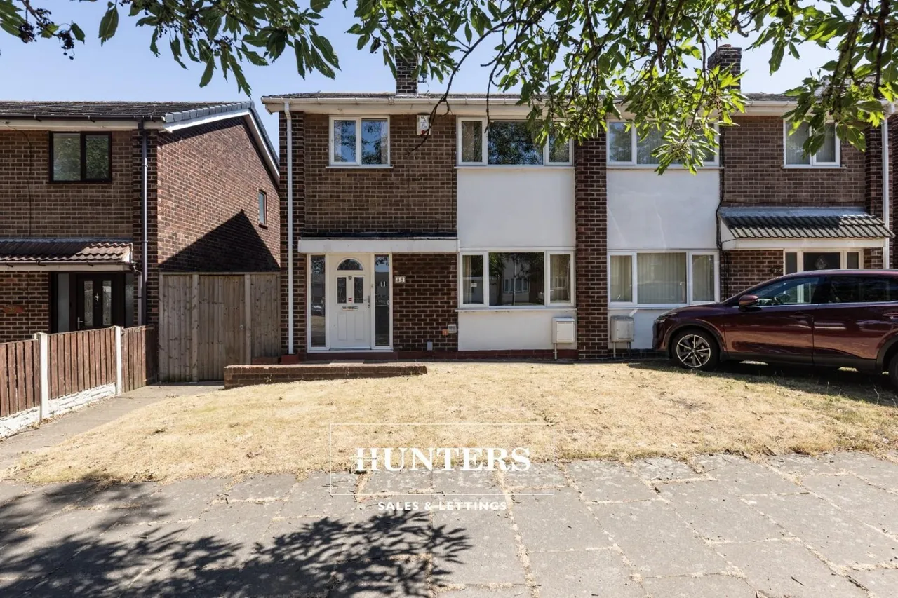3 bed house for sale — Thornhill Road, Castleford