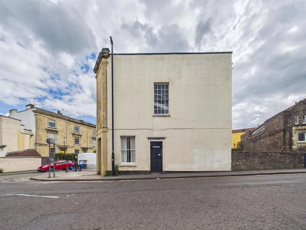 1 bed room to rent — Clevedon Terrace, Kingsdown, Bristol, BS6 5TX