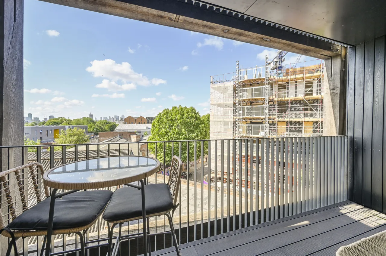 Flat 310, Legacy House 4a, London, photo 6