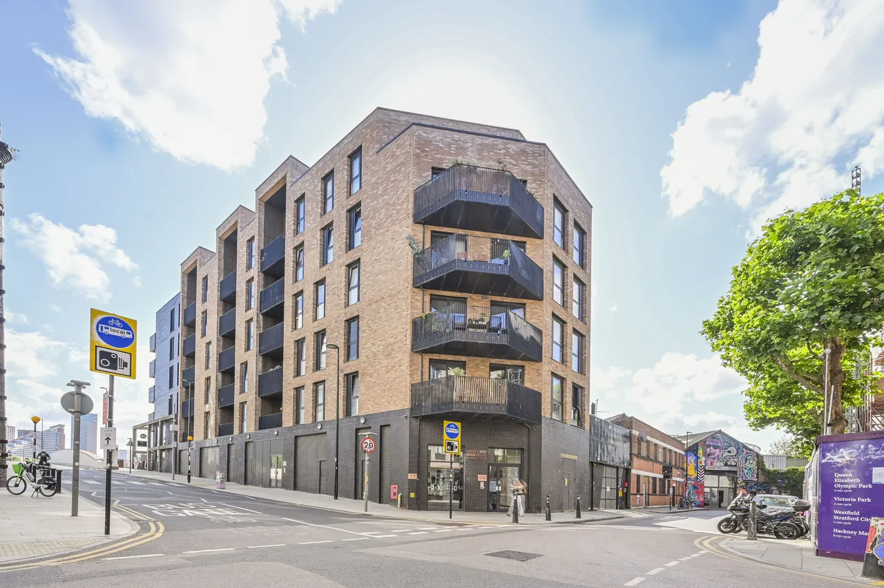 2 bed flat to rent — Flat 310, Legacy House 4a, London