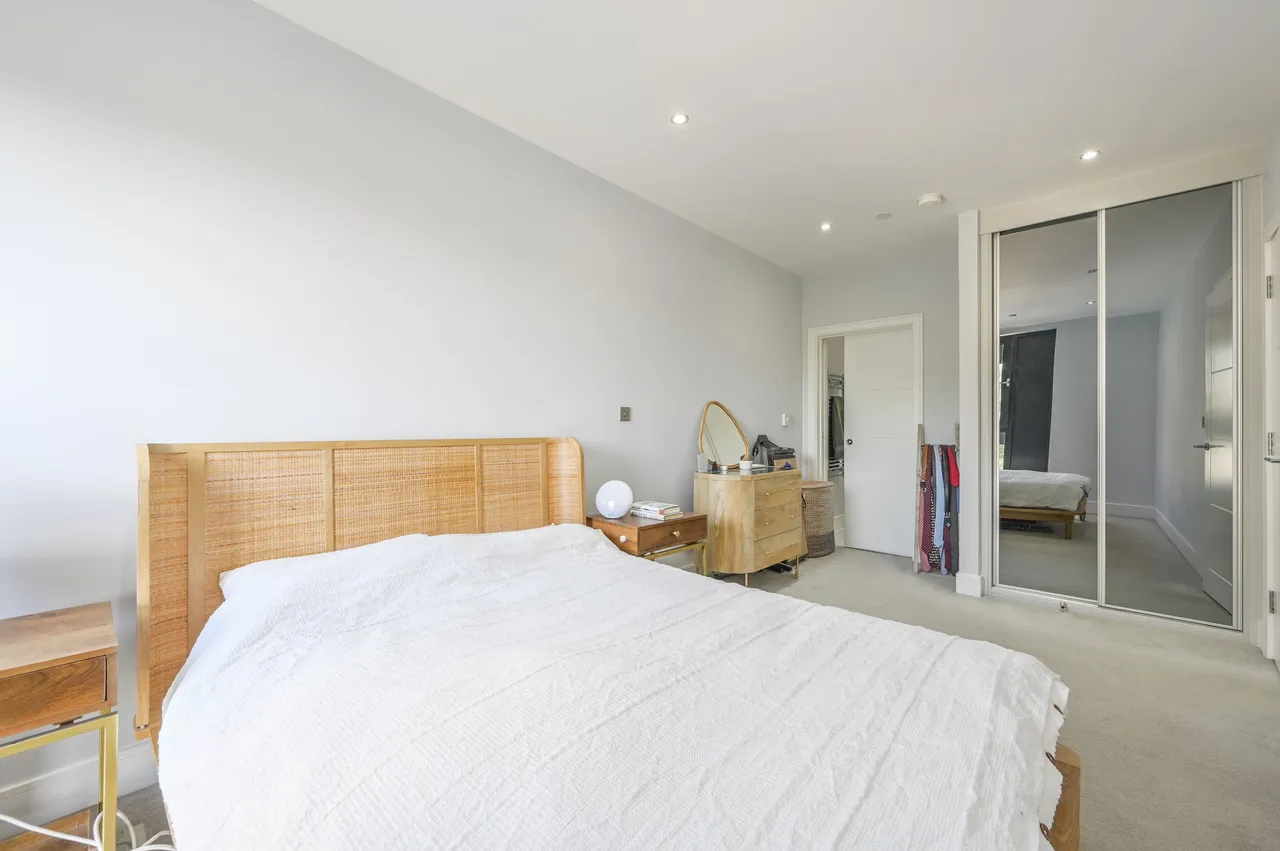 Flat 310, Legacy House 4a, London, photo 11