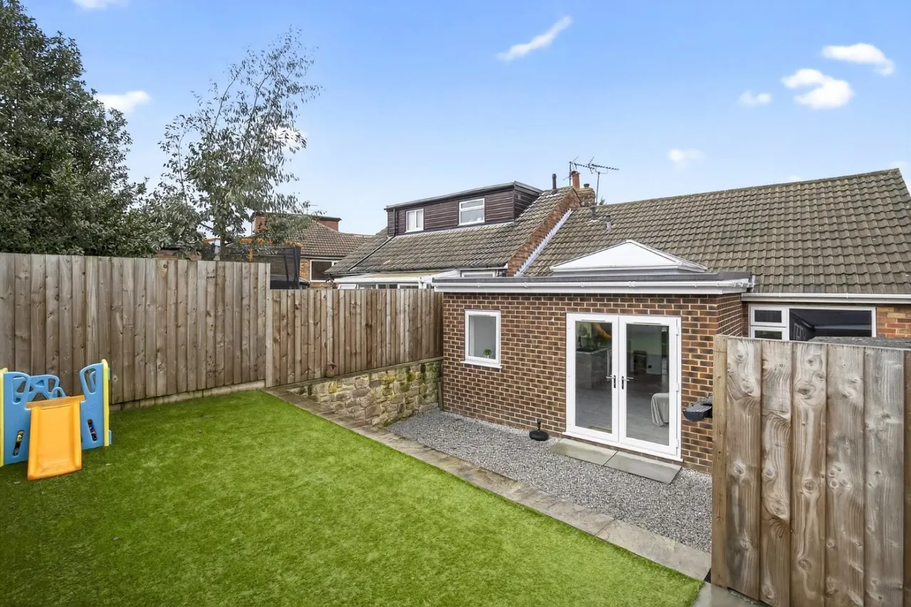 Wainfleet Road, Harrogate, HG1, photo 6