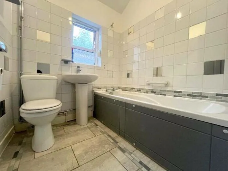 Chatsworth Road, Luton LU4 8AS, photo 10