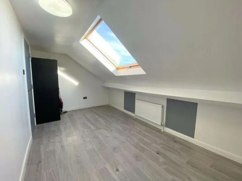 Chatsworth Road, Luton LU4 8AS, photo 12