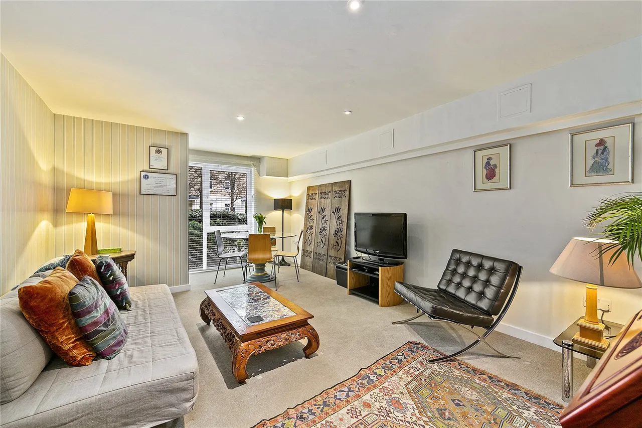 Melliss Avenue, Kew, TW9, photo 2
