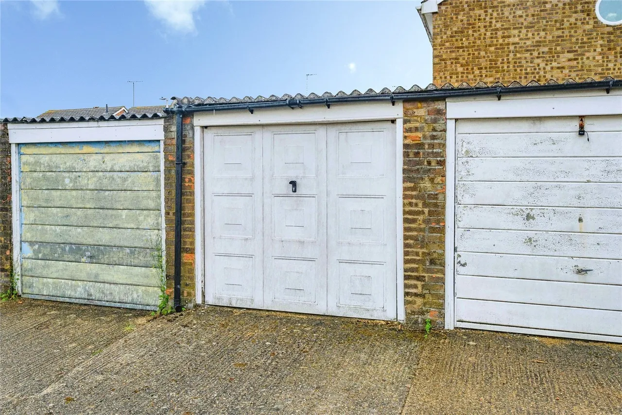 Englands Avenue, Dunstable, Bedfordshire, LU6, photo 17
