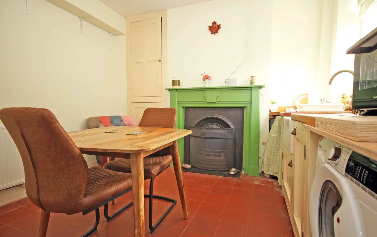 Bryn Coed Terrace, Llanfa, photo 5