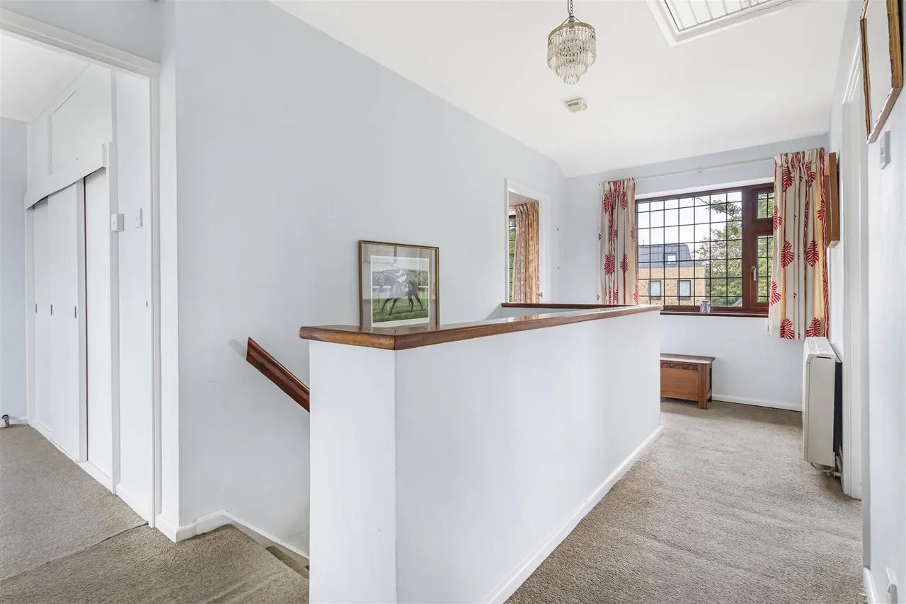 Jacksons Lane, Great Chesterford, CB10, photo 11
