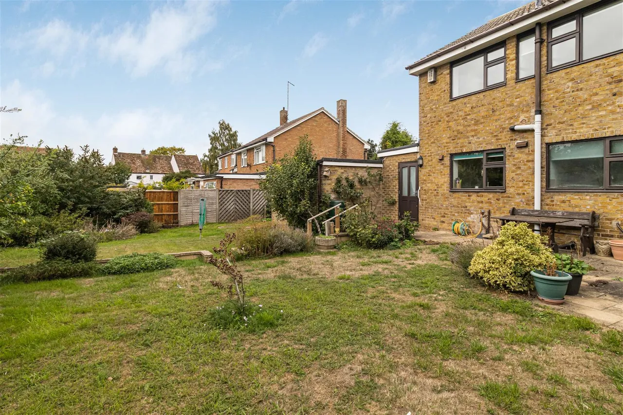 Jacksons Lane, Great Chesterford, CB10, photo 20