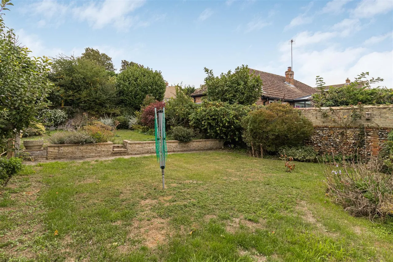Jacksons Lane, Great Chesterford, CB10, photo 2