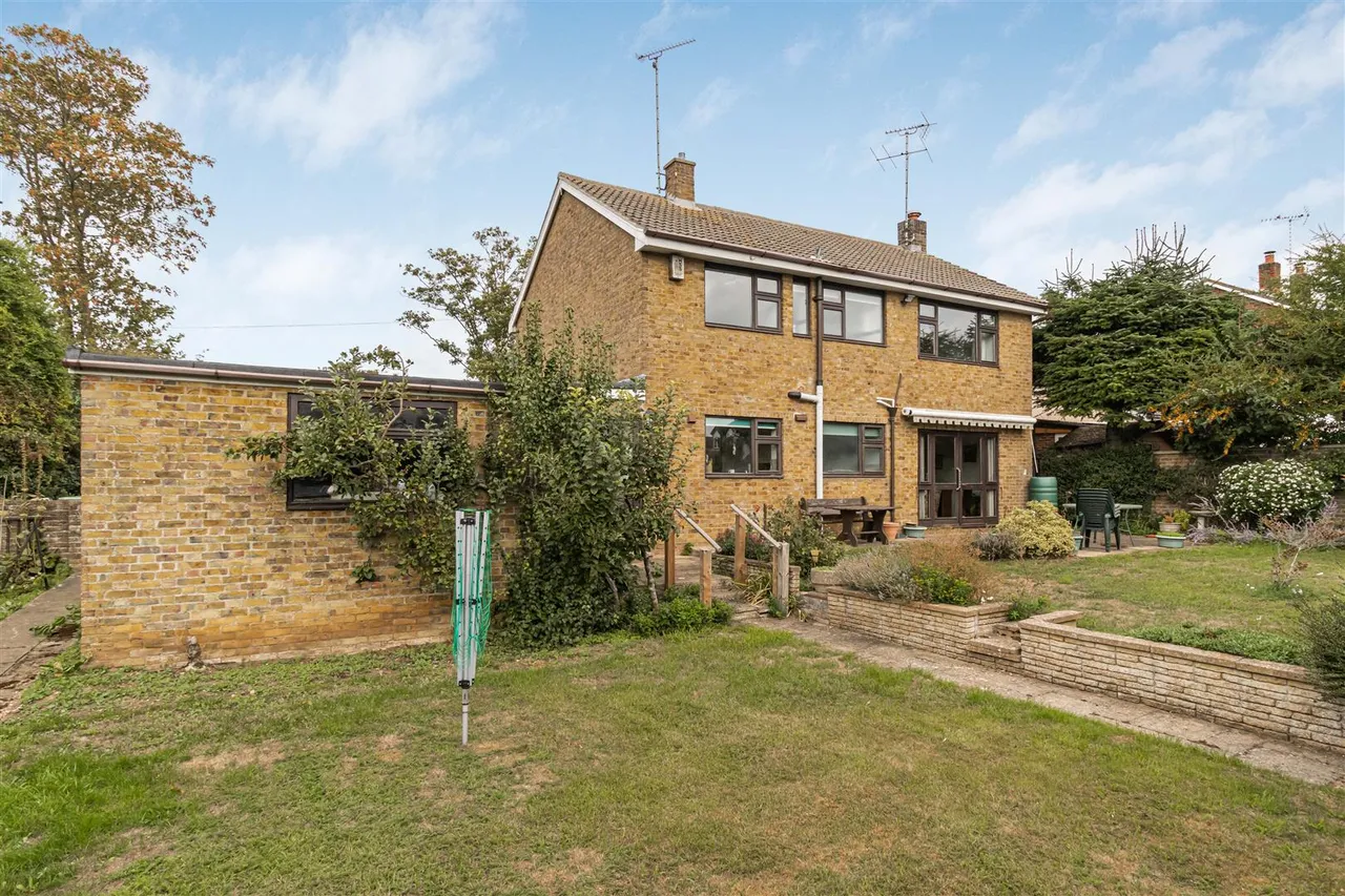 Jacksons Lane, Great Chesterford, CB10, photo 17