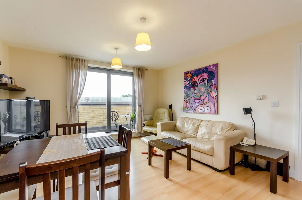 33 Fleming House, St Georges Grove, London, photo 9