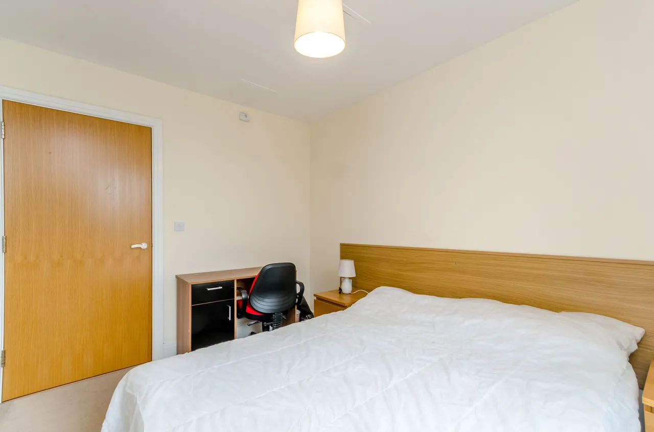 33 Fleming House, St Georges Grove, London, photo 11