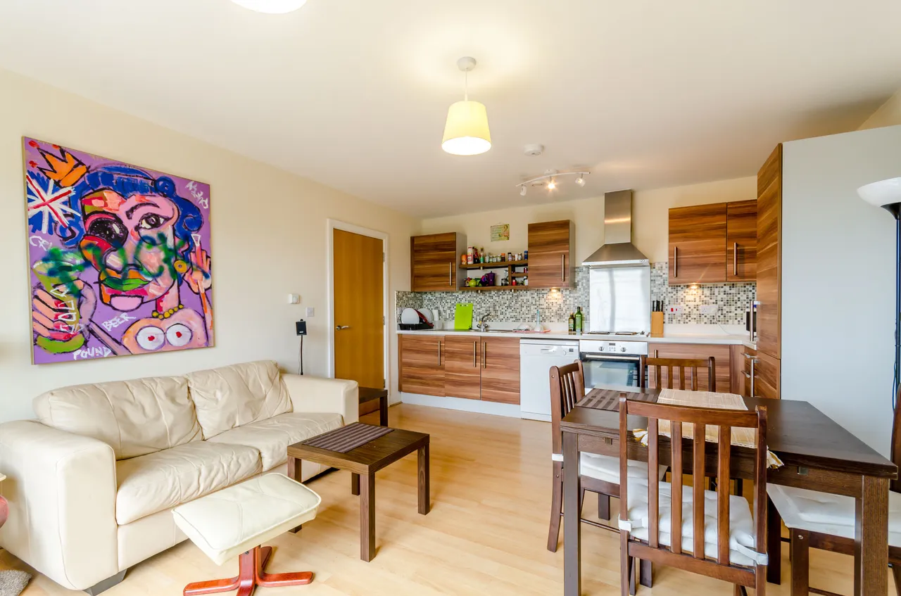 33 Fleming House, St Georges Grove, London, photo 7