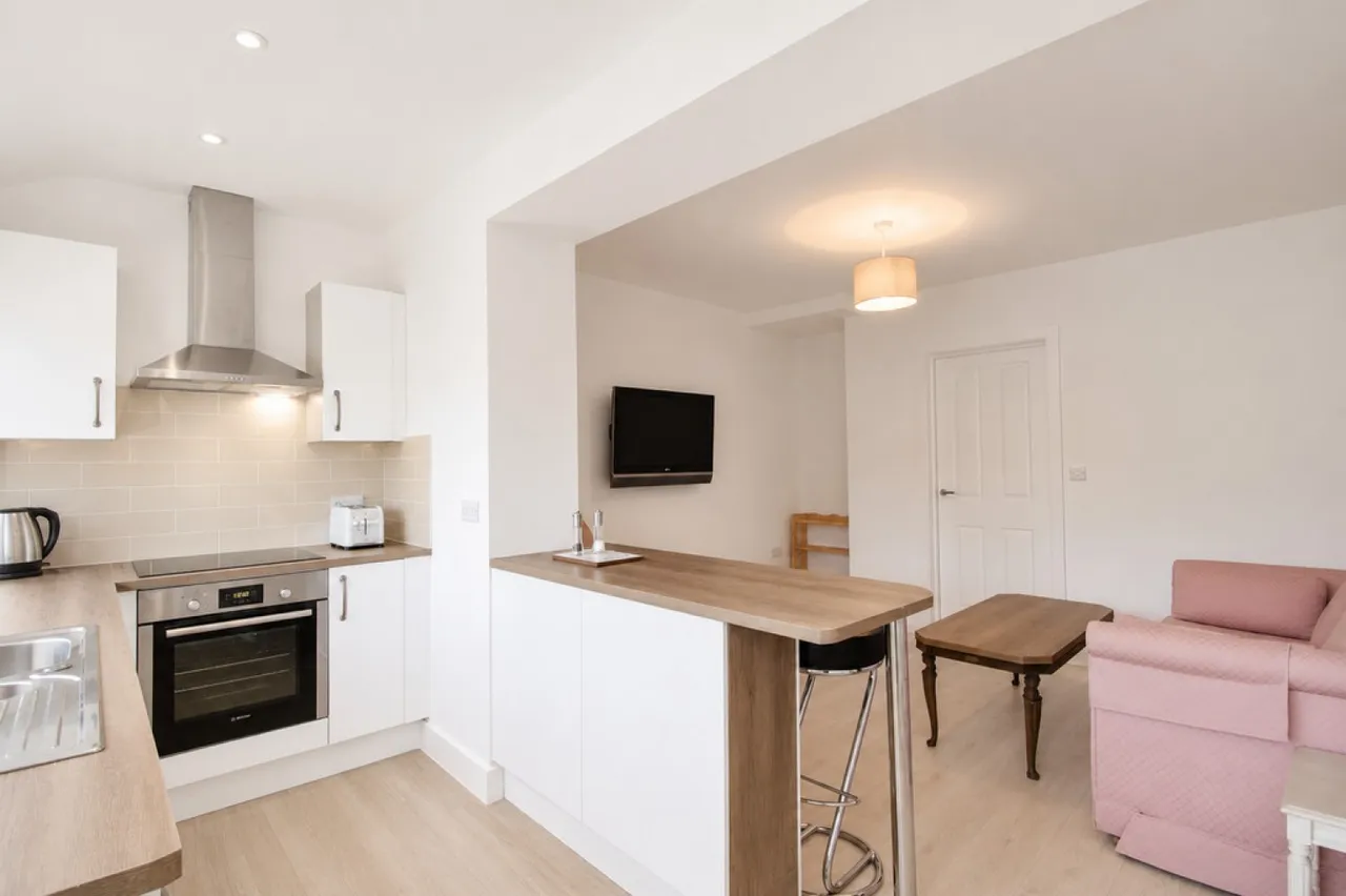 Swinburne Road, Iffley, photo 6