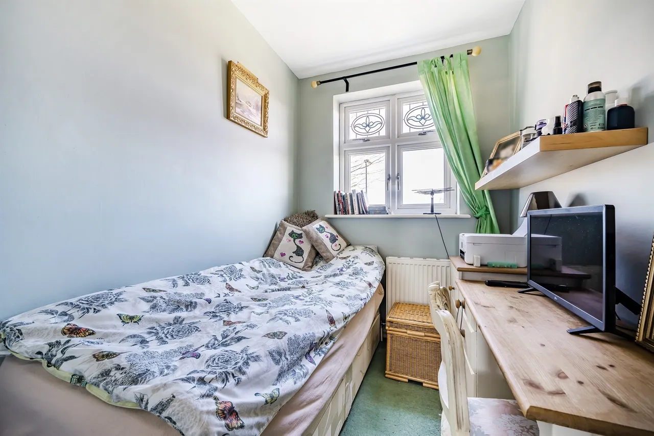 Kenilworth Crescent, Enfield, photo 10