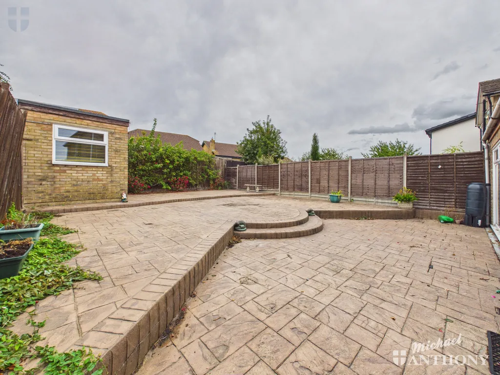 Douglas Road, Aylesbury, HP20 1ES, photo 15