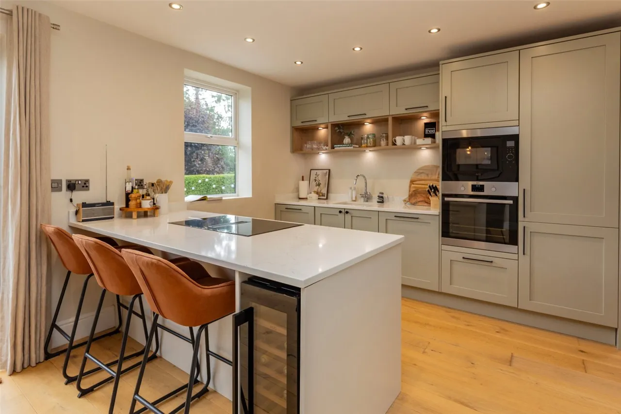 Shirehampton Road, Bristol, BS9, photo 6