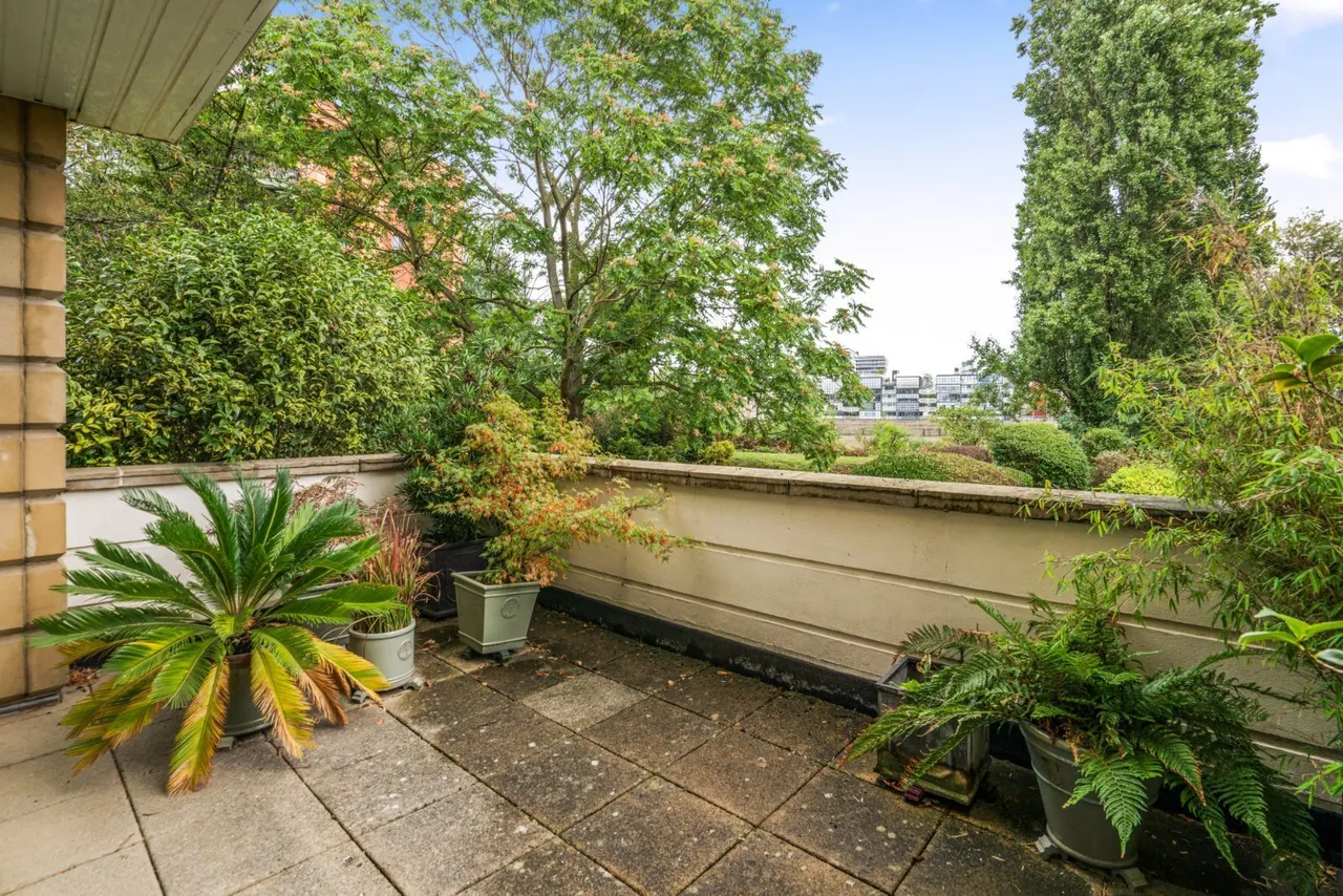 Wyatt Drive, Barnes, SW13, photo 2