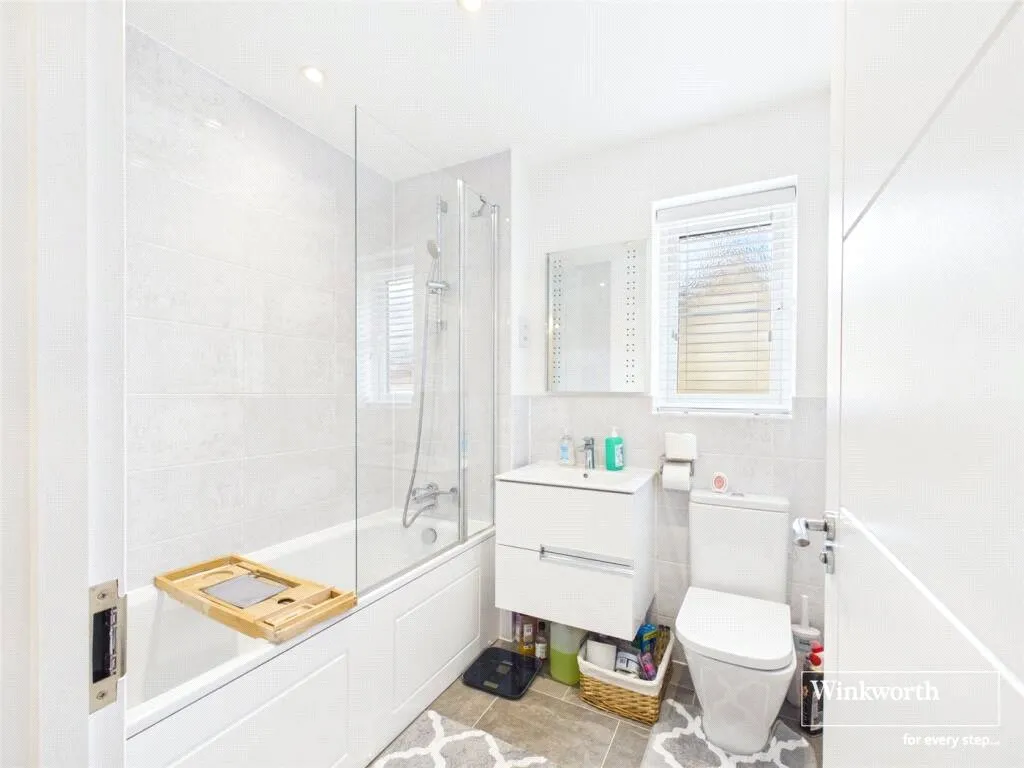 Equestrian Court, Arborfield Green, Reading, Berkshire, RG2, photo 9