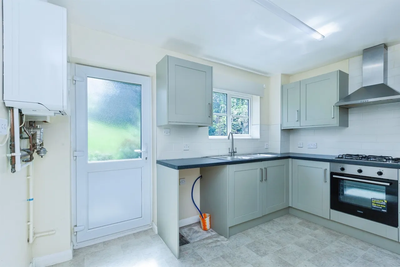 Bryony Road, Hamilton, Leicester, photo 5