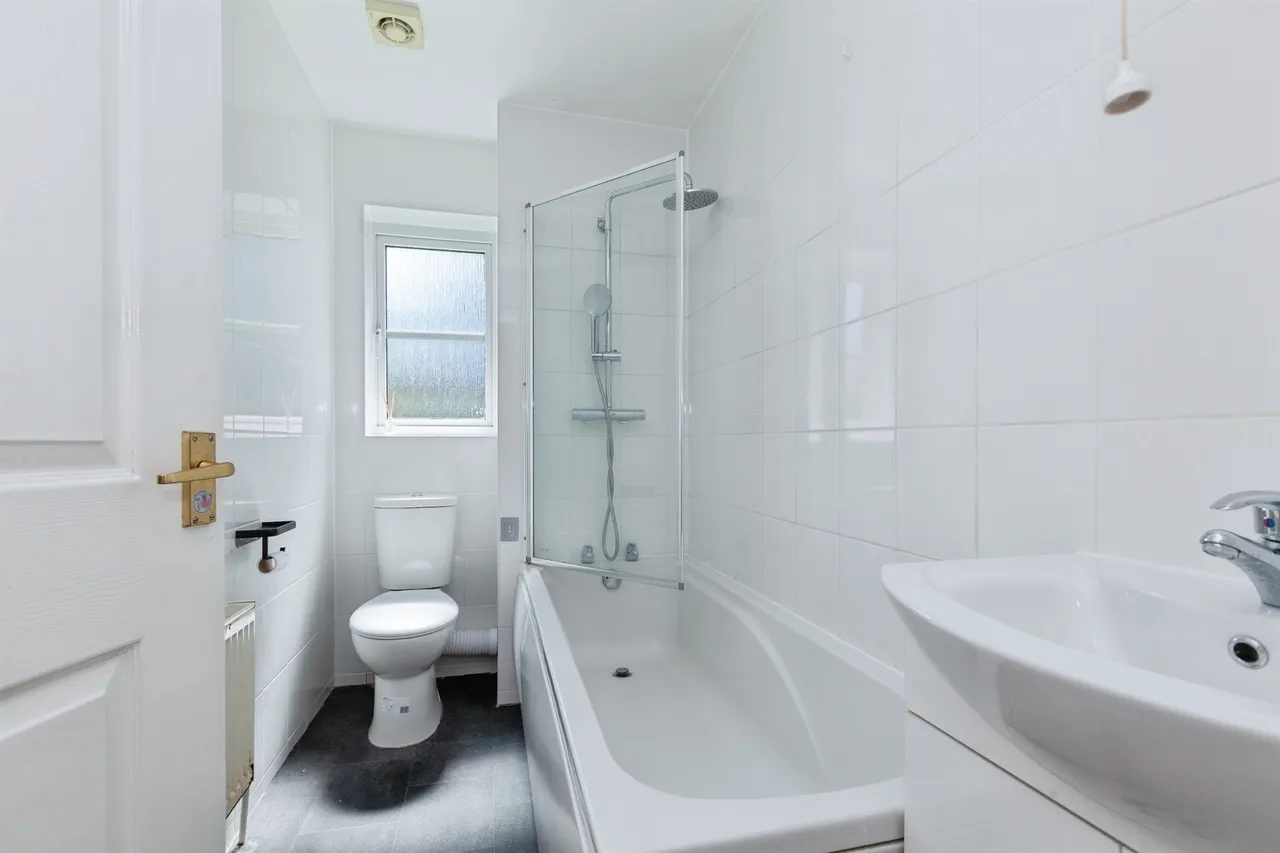 Bryony Road, Hamilton, Leicester, photo 8