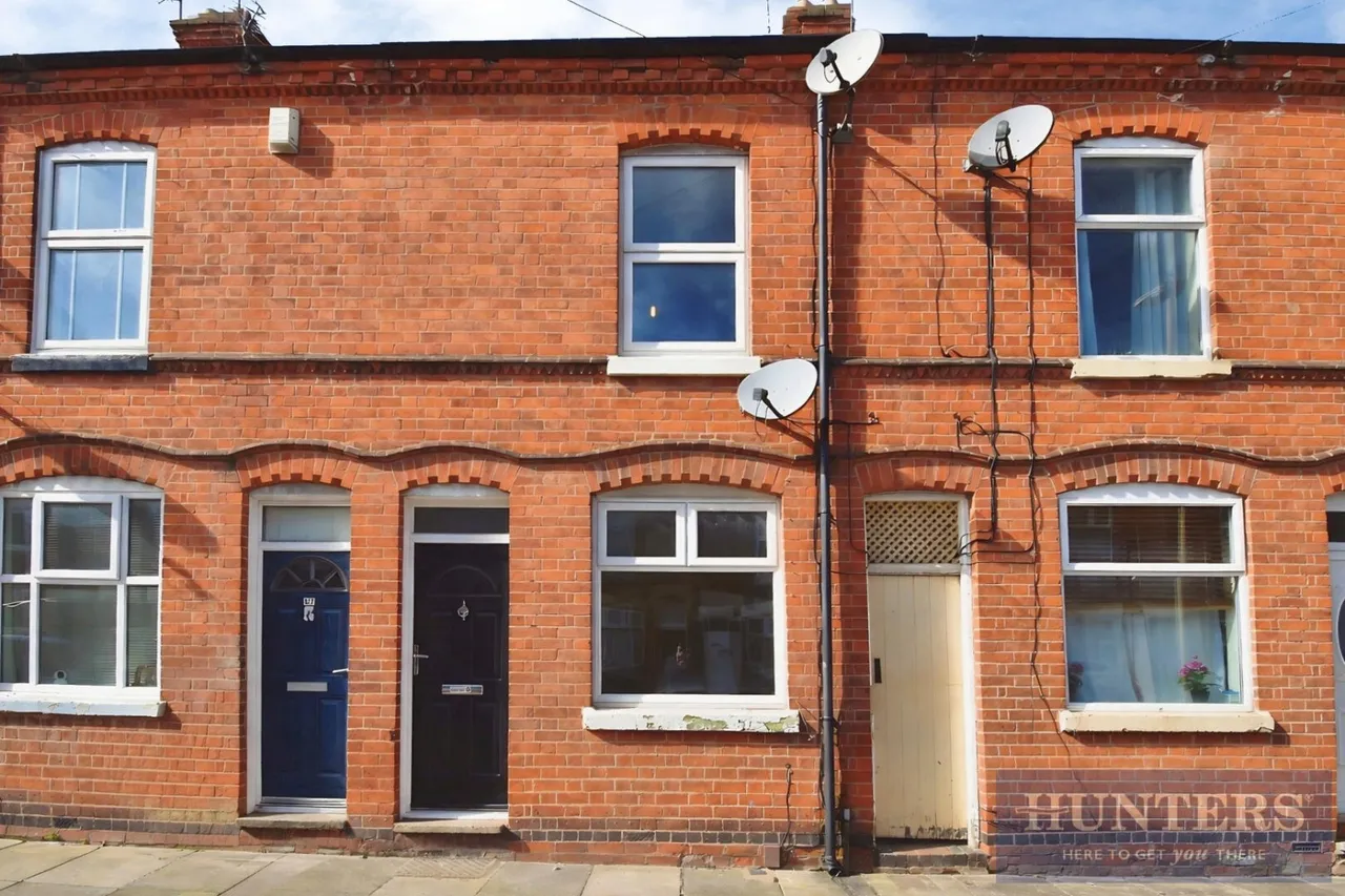 2 bed house for sale — Vernon Road, Leicester