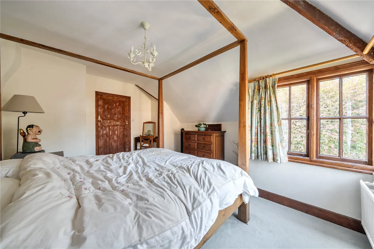 New Mill Lane, Eversley, RG27, photo 11