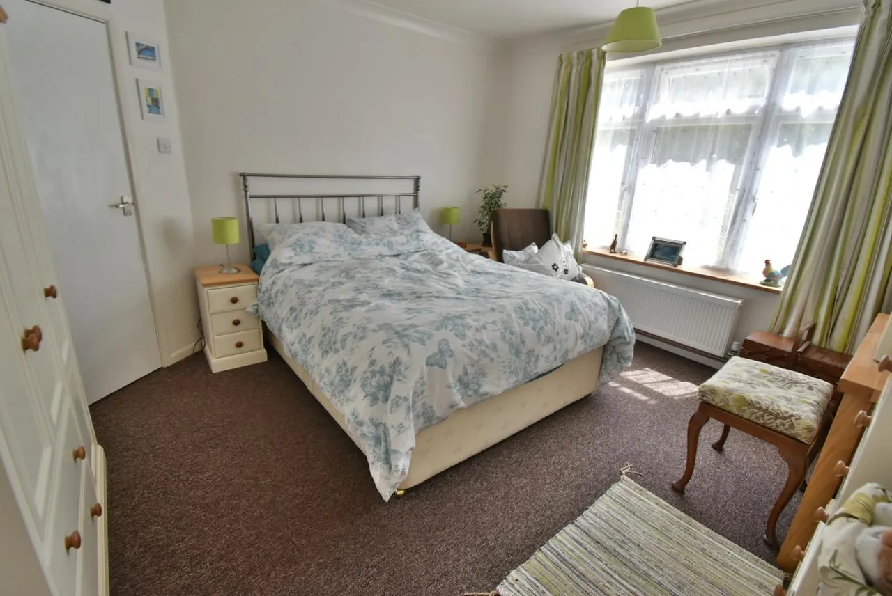 Ringwood Road, BH11, photo 11