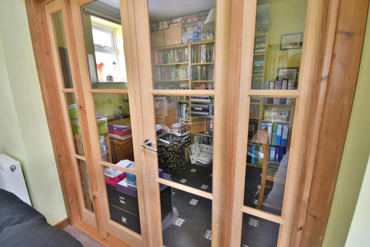 Ringwood Road, BH11, photo 10