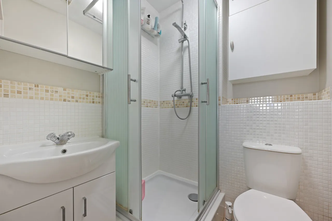 Waxlow Way, Northolt, UB5, photo 8