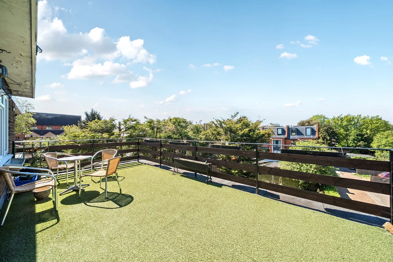 Grand Drive, Raynes Park, London, SW20, photo 9