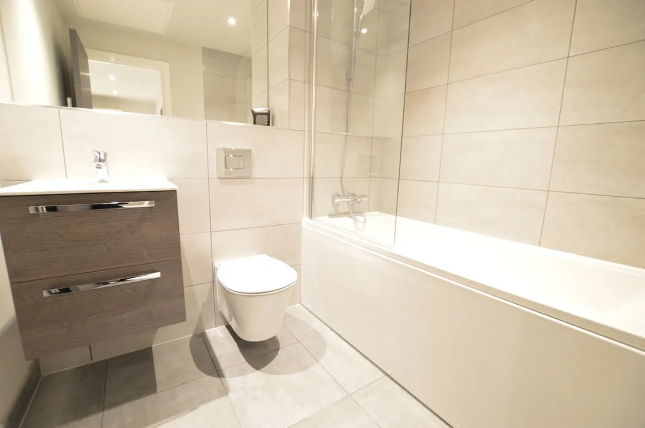 Petersfield Avenue, Slough, SL2, photo 4