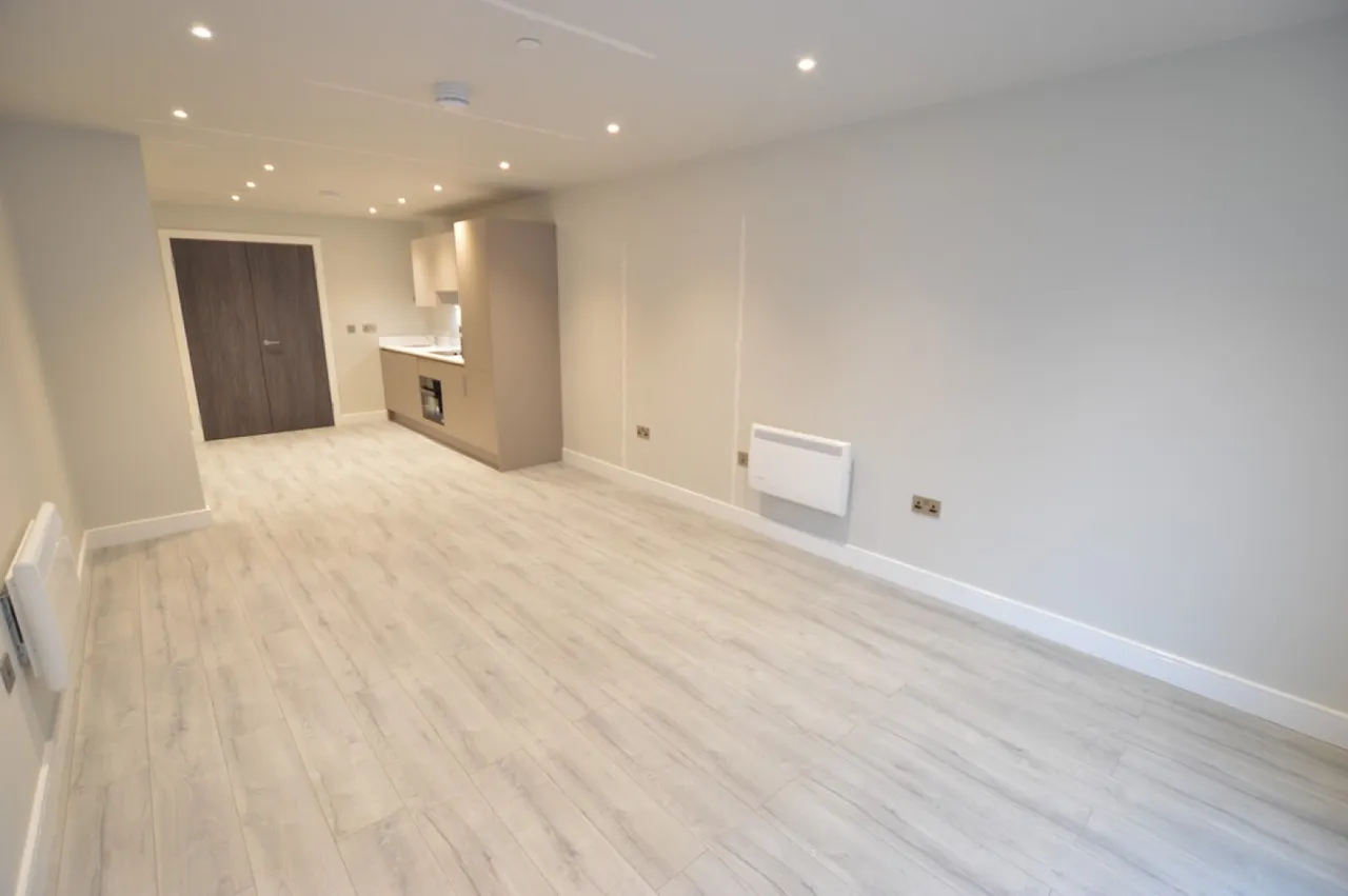 Petersfield Avenue, Slough, SL2, photo 5