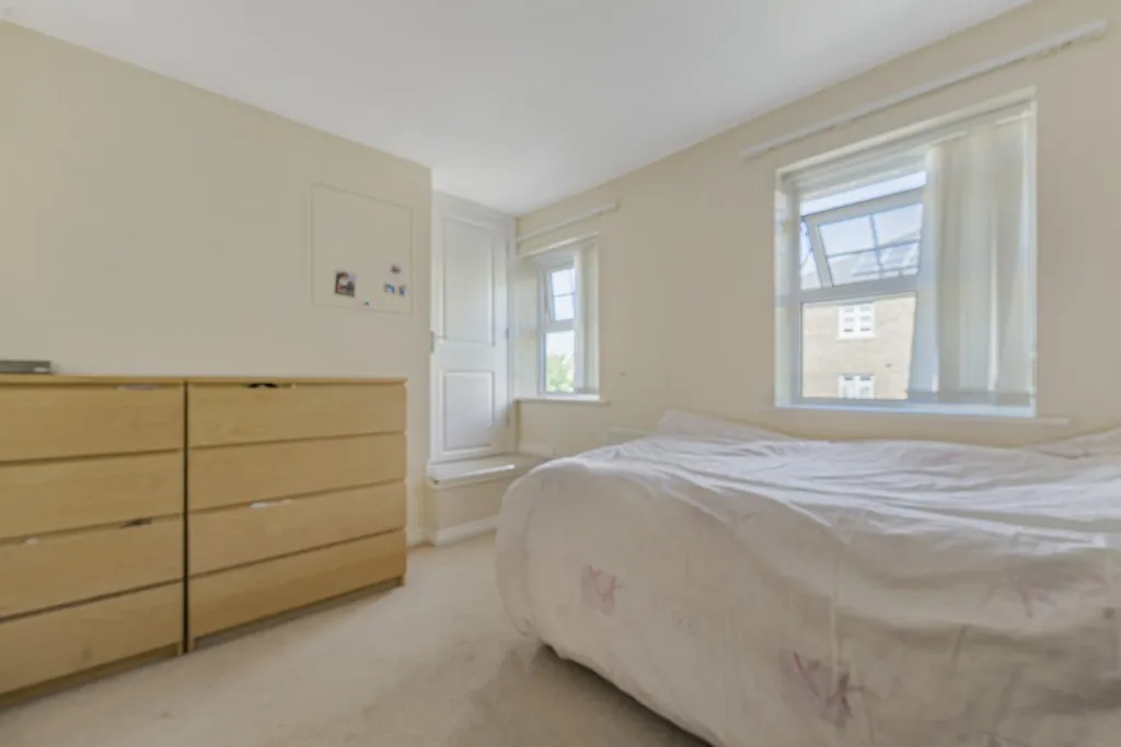 Hawksmoor Grove, Bromley, photo 11