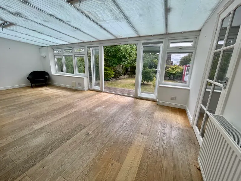 Carrington Avenue, Flackwell Heath HP10 9AL, photo 7